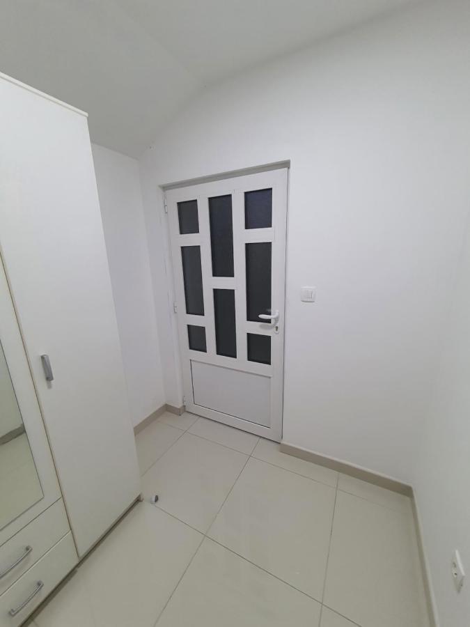 Apartman Tolosi 2 포드고리차 외부 사진