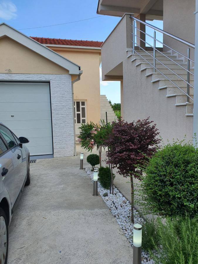 Apartman Tolosi 2 포드고리차 외부 사진