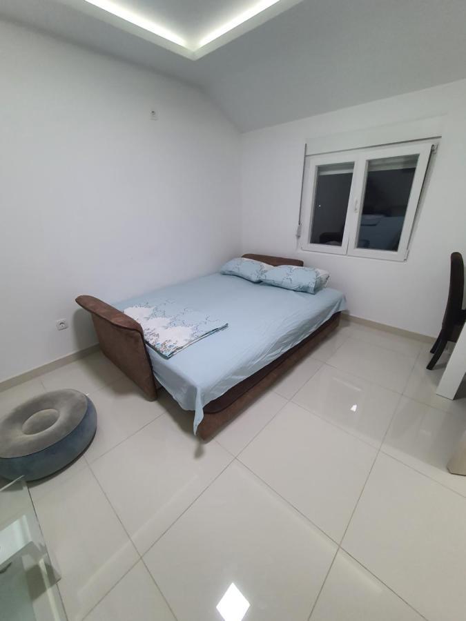 Apartman Tolosi 2 포드고리차 외부 사진